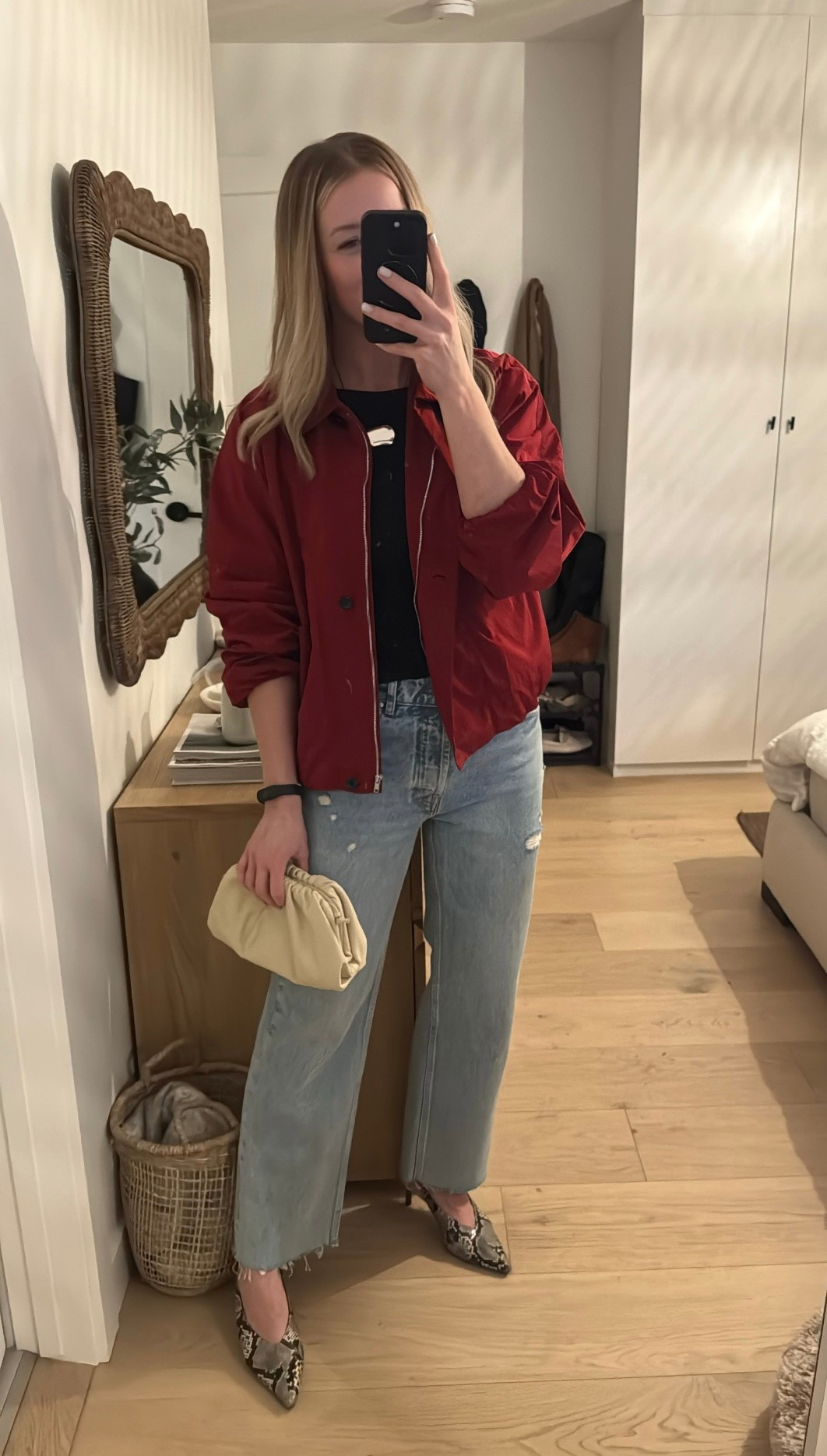 Casual dinner date outfit with a pop of red. Perfect for a mild January evening. This Massimo dutti windbreaker is perfection! 

#LTKValentine #LTKootd #LTKgrwm