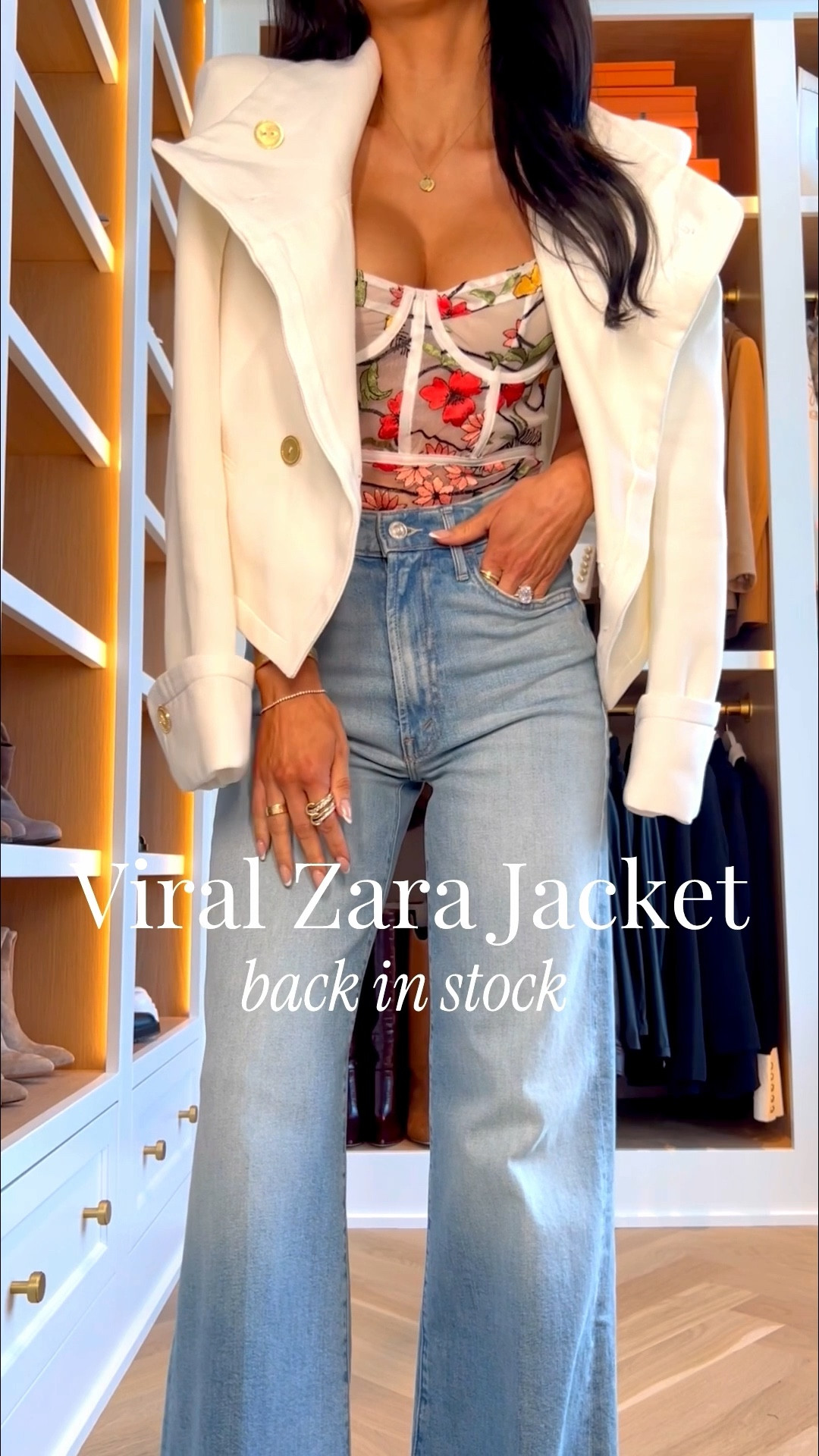 The chic Zara jacket that keeps selling out is finally back in stock in both the black and white colors! The cropped blazer layers over dresses and trousers for Easter or for the office! It also has enough structure to be chic for a date night outfit!

Spring workwear, office outfits, flattering denim, wide leg jeans, Zara outfits 



#LTKWorkwear #LTKOver40 #LTKPetite