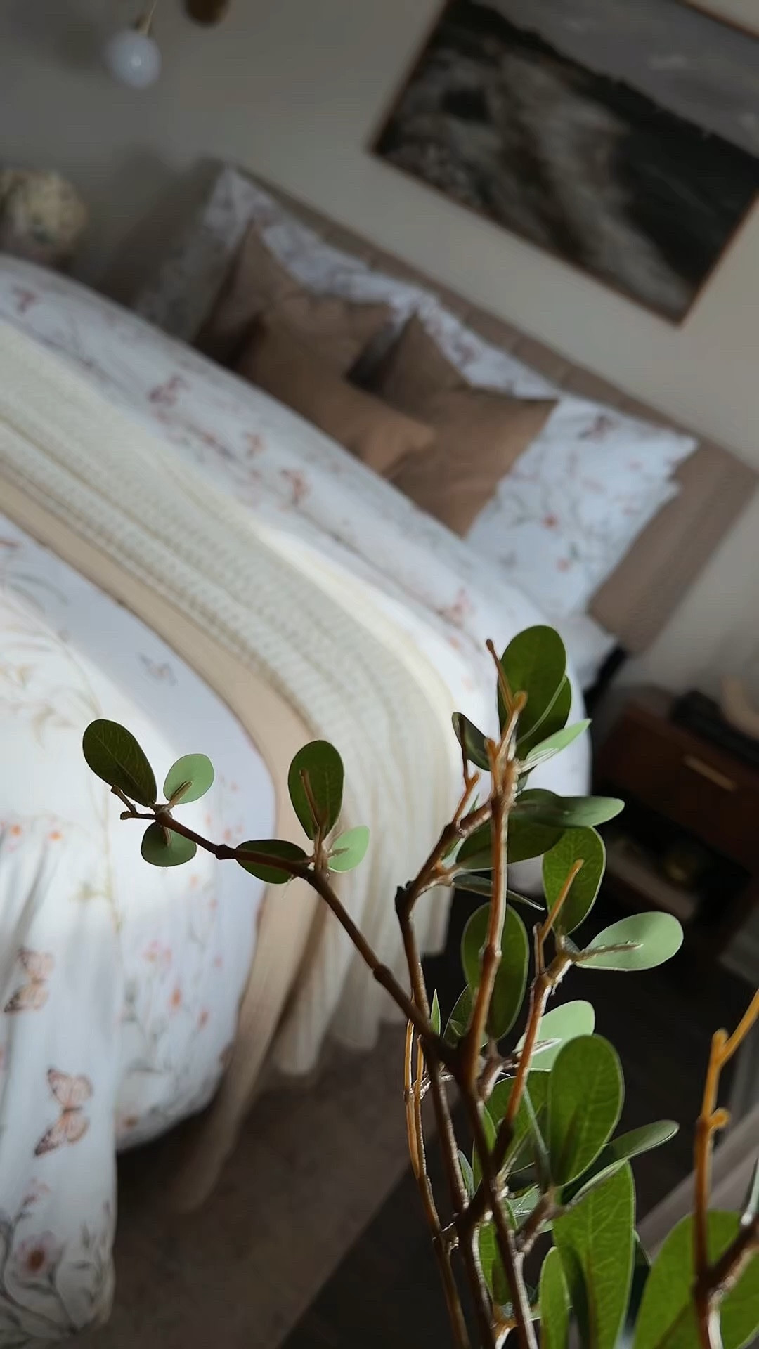 La primavera llegó a mi dormitorio 

#LTKSeasonal #LTKHome