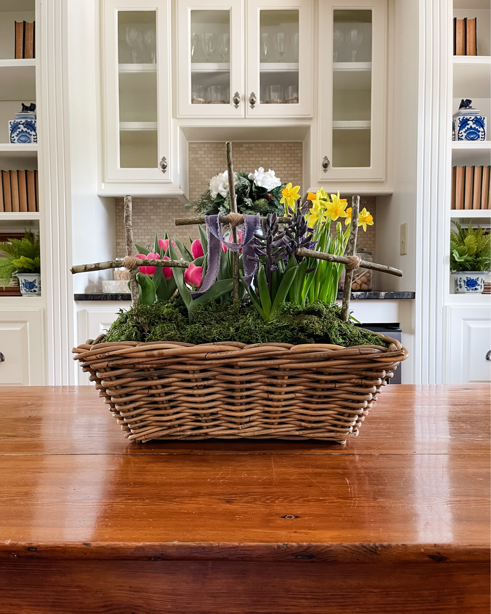 Easter Floral Arrangements 🌷🐇

#LTKSeasonal #LTKHome