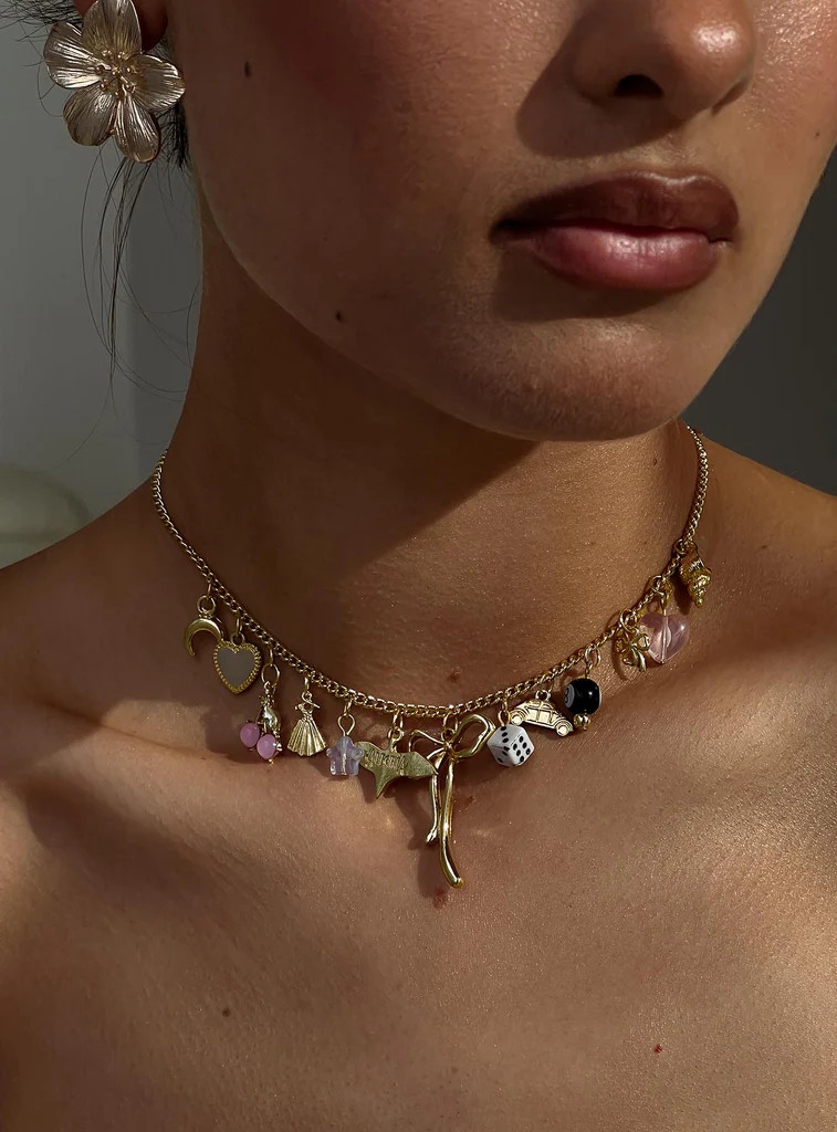 Antiqued Charm Necklace Gold | Princess Polly US