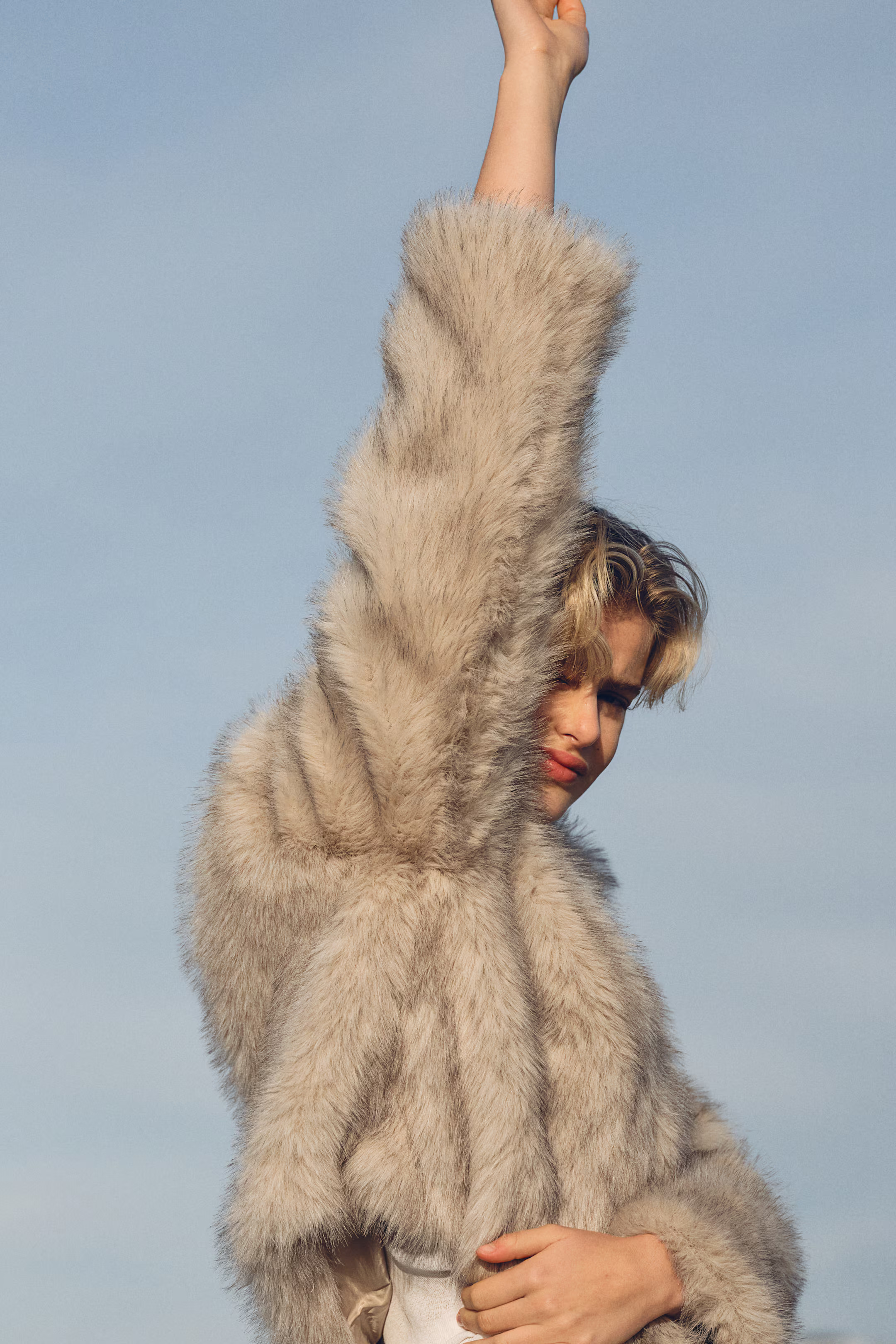 Cropped fluffy jacket | H&M (US + CA)