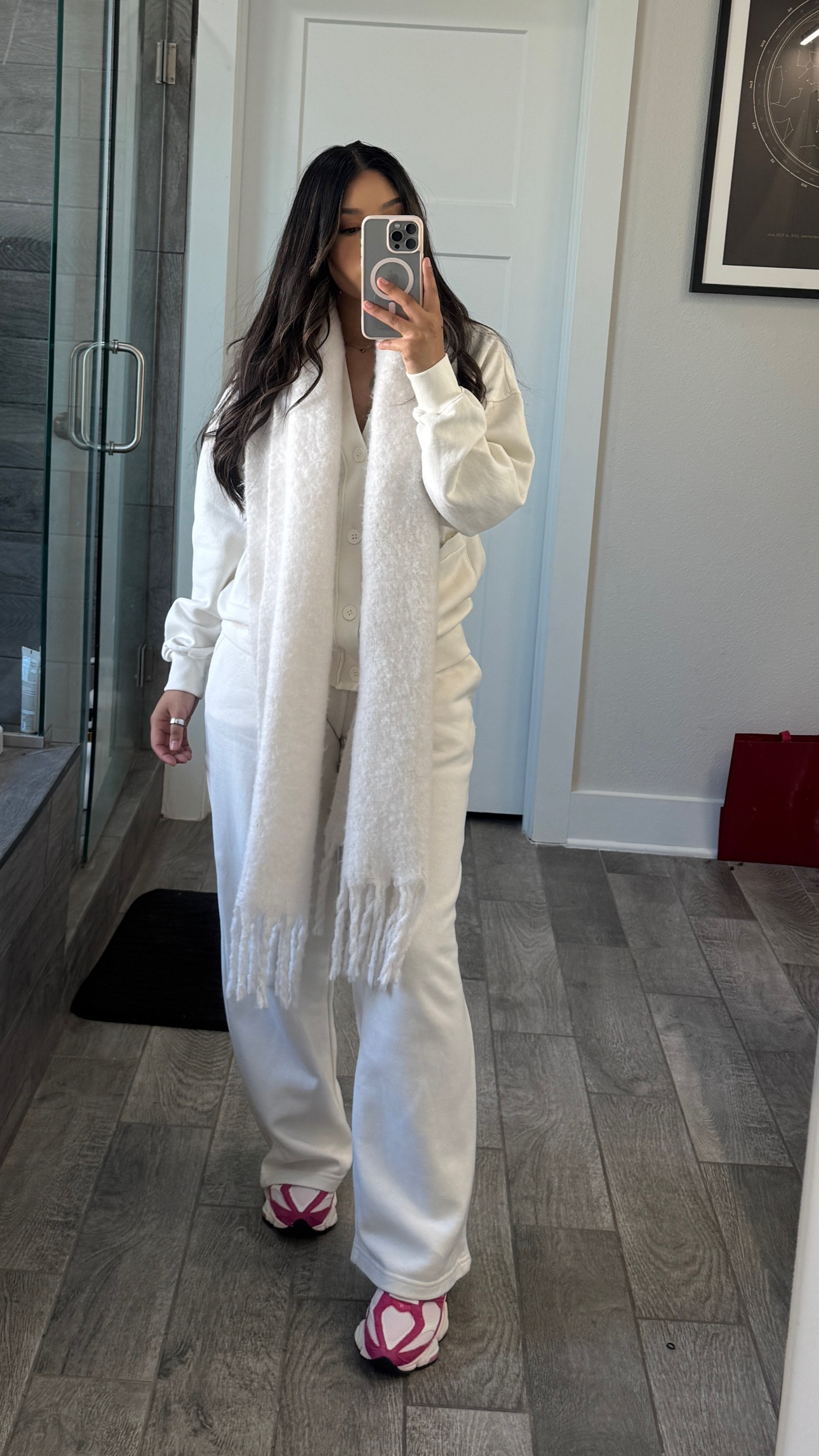 Set small 

#LTKStyleTip #LTKShoeCrush #LTKTravel