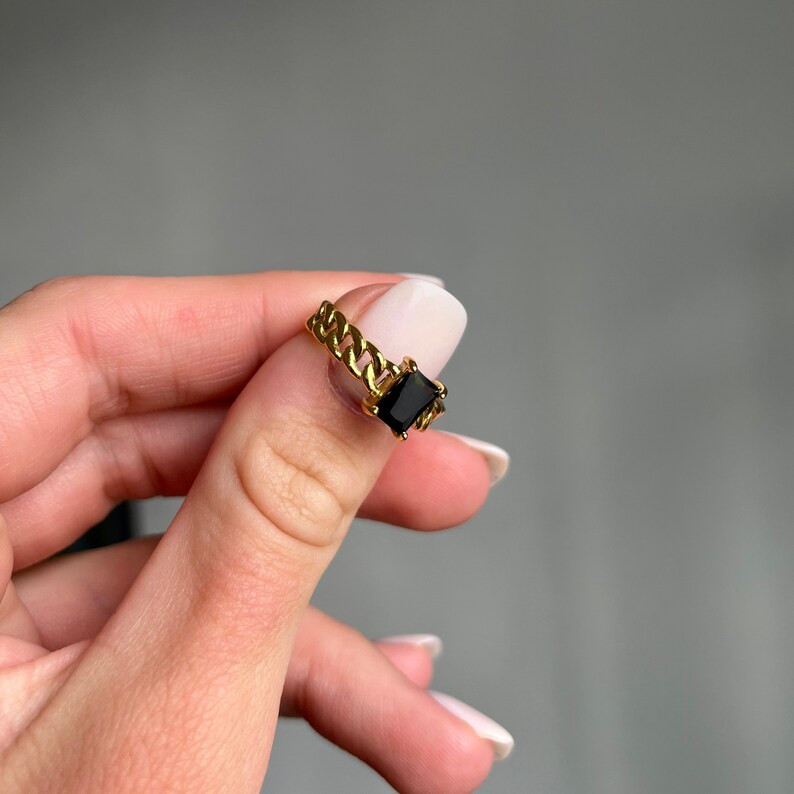 18K Gold Black Onyx Ring, Thick Link Chain Ring, Black Rectangle Crystal Stone, Stacking Ring, Ad... | Etsy (US)