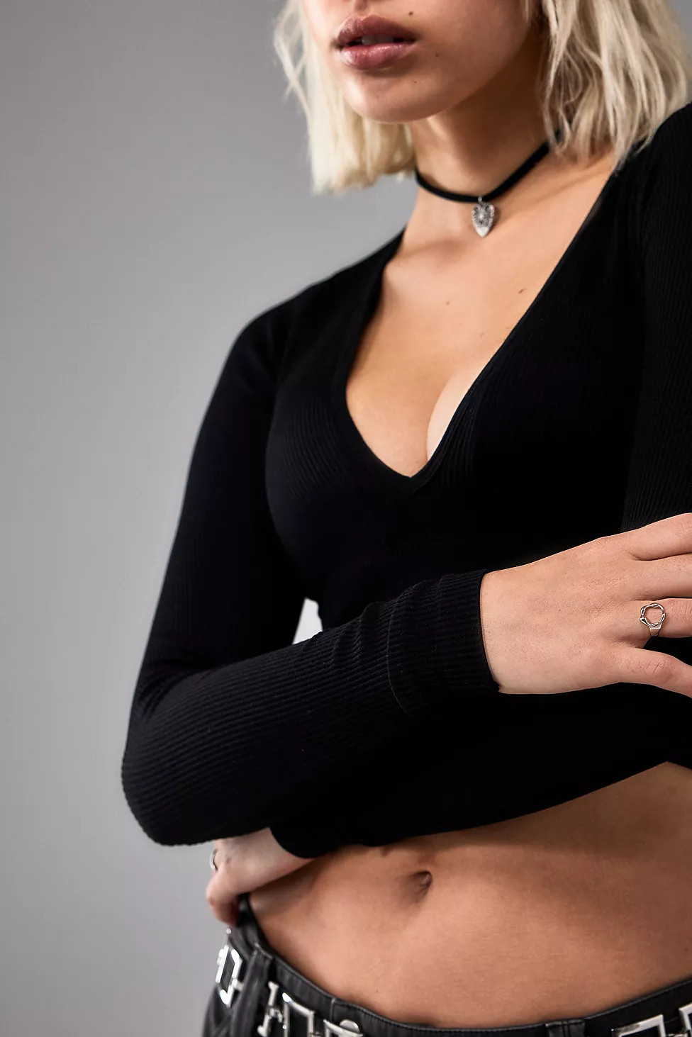 UO Josie Long Sleeved Seamless Ribbed Top | Urban Outfitters (EU)