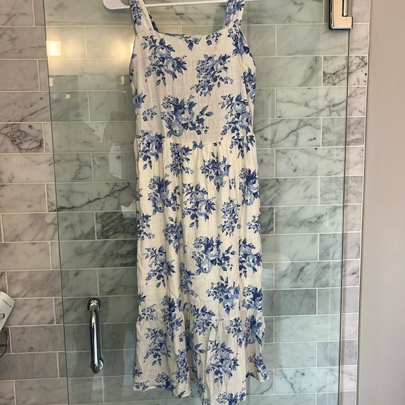 Classic White/Ivory Blue Floral Midi Dress | Poshmark