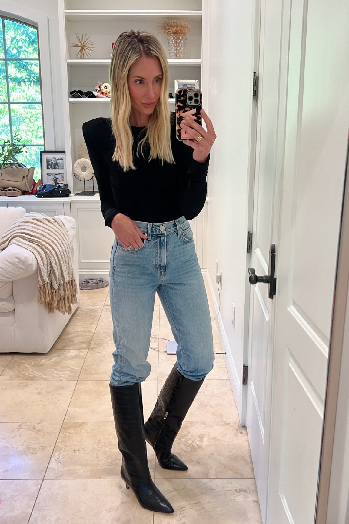 The shoulders on this top are SO fun & slimming. Size down if between sizes. 

And these are my favorite jeans. Get your normal size. 

#LTKStyleTip