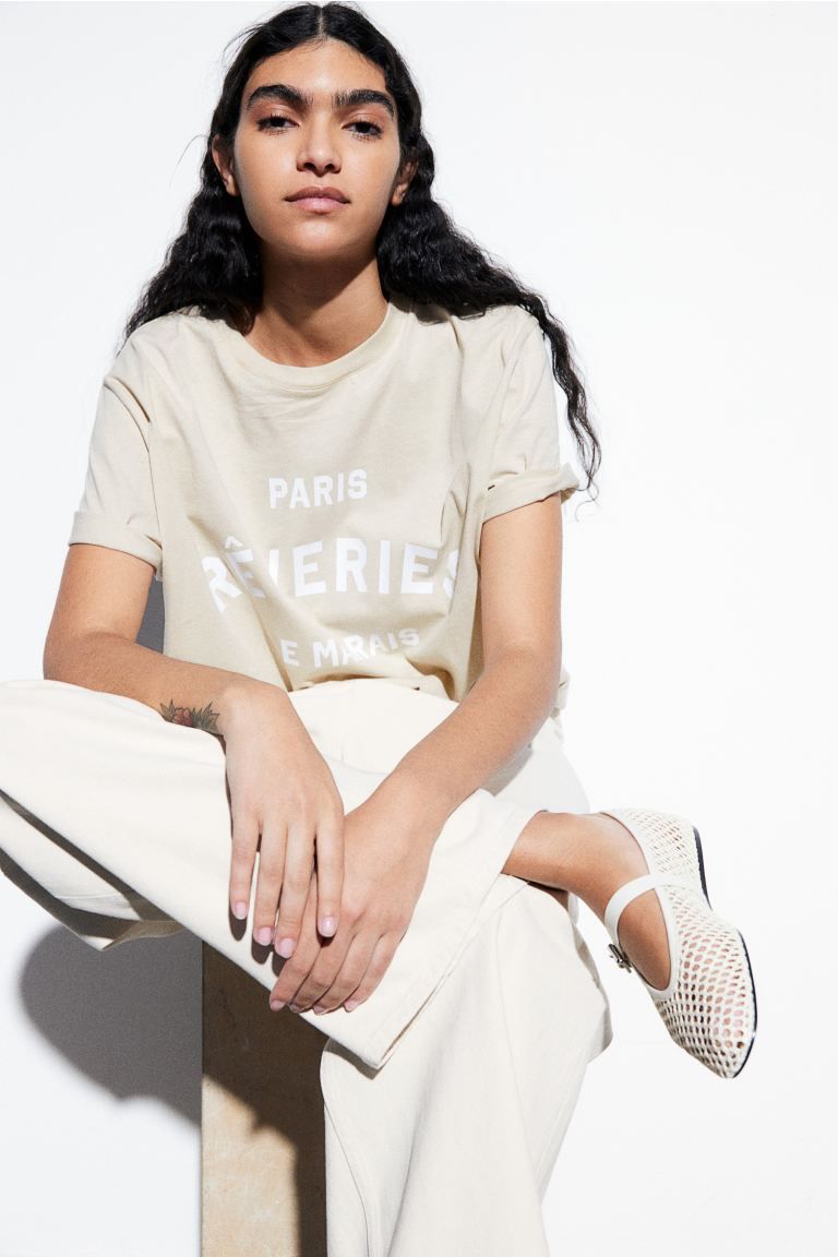Printed T-shirt - Round Neck - Short sleeve - Light beige/Rêveries - Ladies | H&M US | H&M (US + CA)