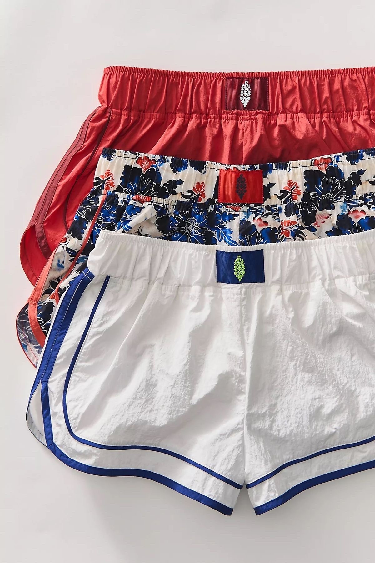 Free People Find - The Varsity Blues shorts 💙

- sporty everyday shorts
- water resistant & quick drying 
- mid rise with built-in briefs
- several colors and sizes
- easy & comfortable


#free people fashion
#free people find
#everyday shorts
#varsity blue shorts
#FP movement 
#casual outfit
#workout shorts
#running shorts 
#travel style
#beach style 

#LTKActive #LTKfitnessgoals #LTKootd