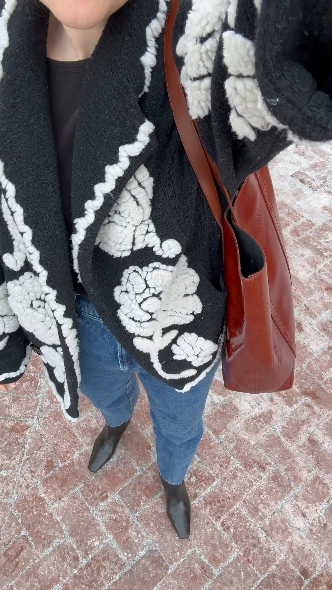 What I wore to dinner yesterday 

#LTKmomlife #LTKdayinmylife