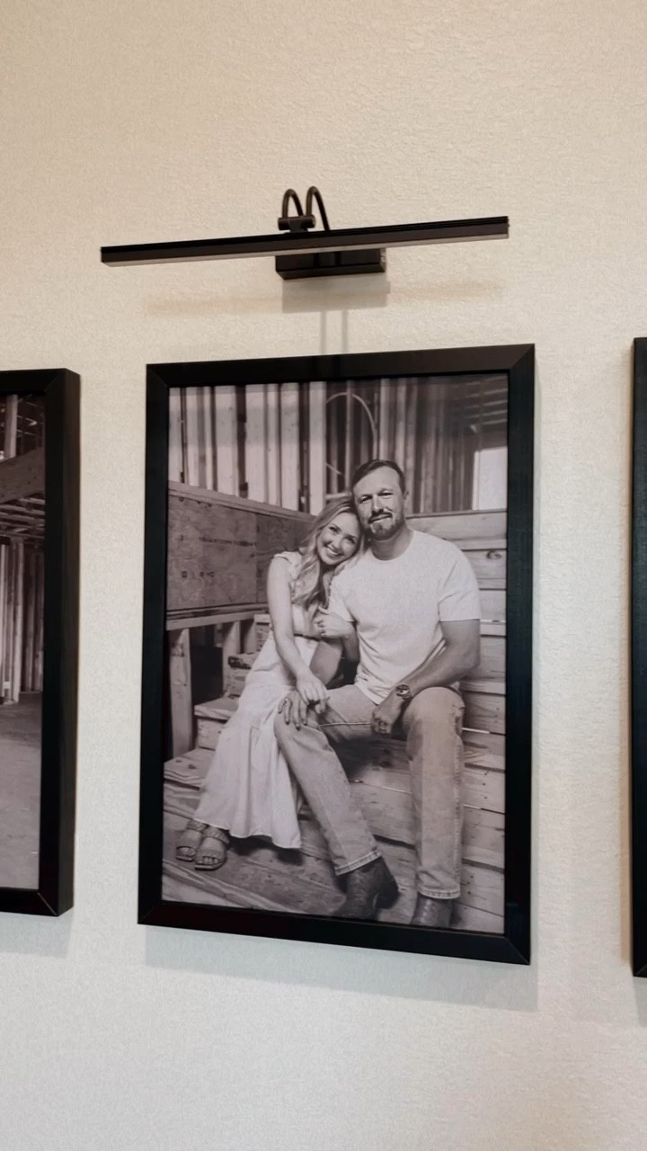 Battery powered gallery light with a remote! Say less 😍 
#amazon #homedecor

#LTKGiftGuide #LTKhome #LTKsalealert