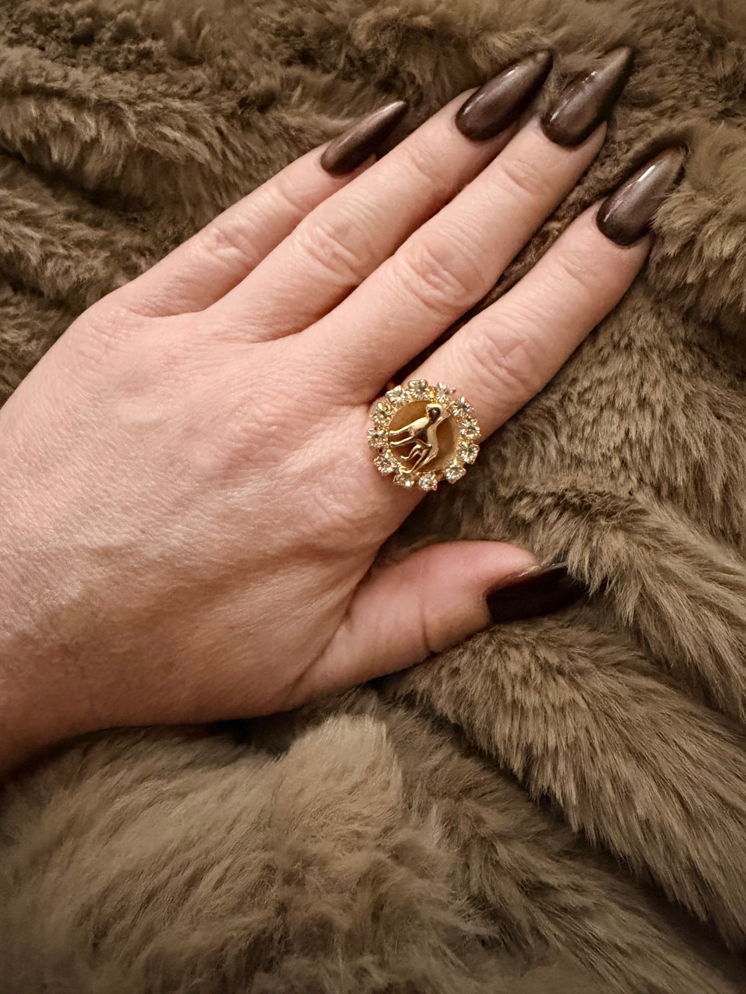 How cute is this frenchie ring. Perfect gift idea for frenchie moms. But it also comes in like six other dogs.

#LTKGiftGuide #LTKFindsUnder50 #LTKHoliday