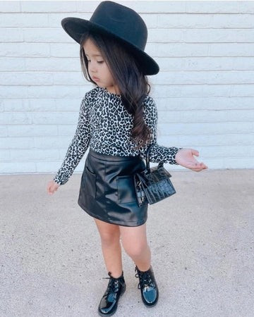 Katie Pocket Mini Skirt - Black Leather | Bailey's Blossoms