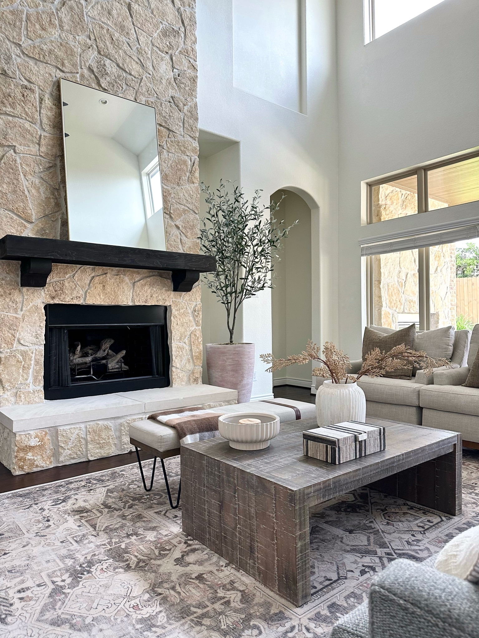 Fall living room decor simple coffee table decor 

#LTKSeasonal #LTKhome