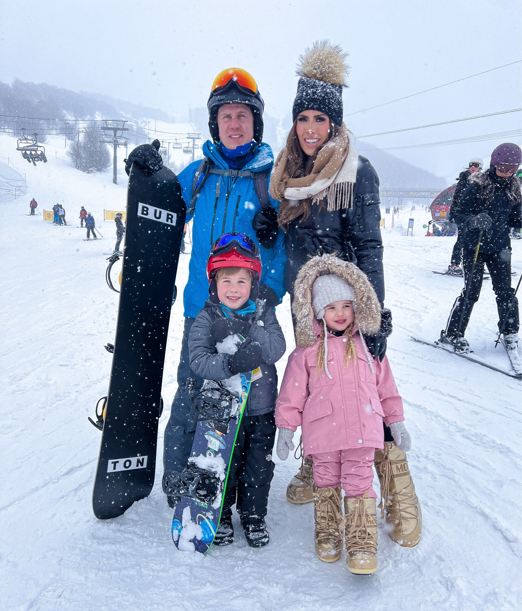 Winter Outfit, Ski Outfit, Moon Boots, Snow Boots, Gold Moon Boots, Travel, Magic Outfit, Black Bodysuit, Black Leggings, Flattering Outfit Ideas, Black Puffer Coat, SAM Down Coat, Emily Ann Gemma 

#LTKtravel #LTKSeasonal #LTKshoecrush
