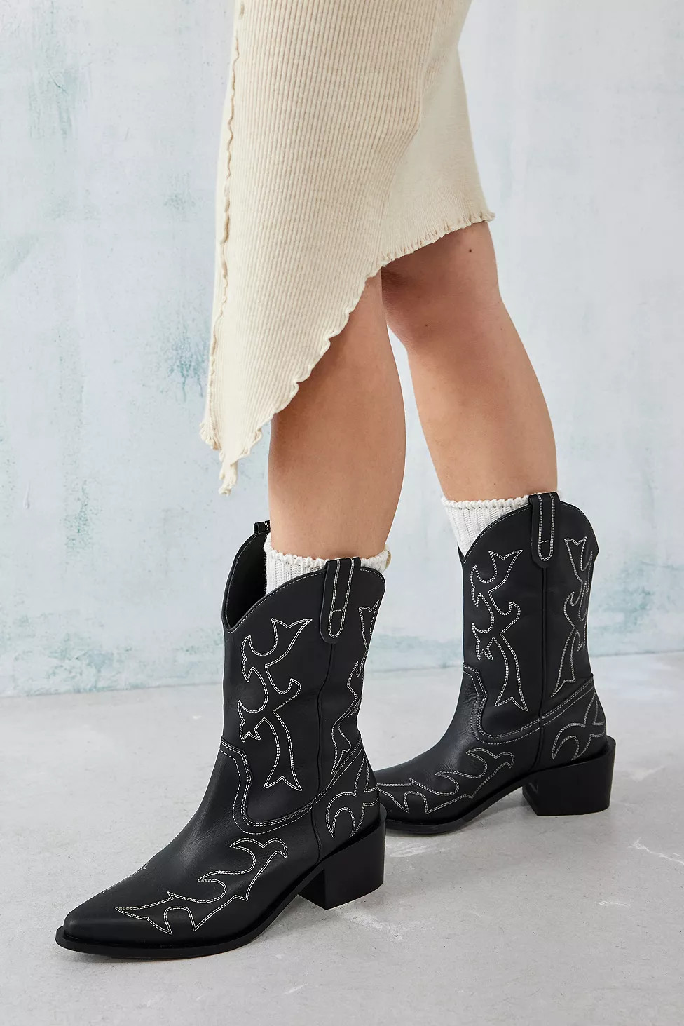 UO Black Western Cowboy Boots | Urban Outfitters (EU)