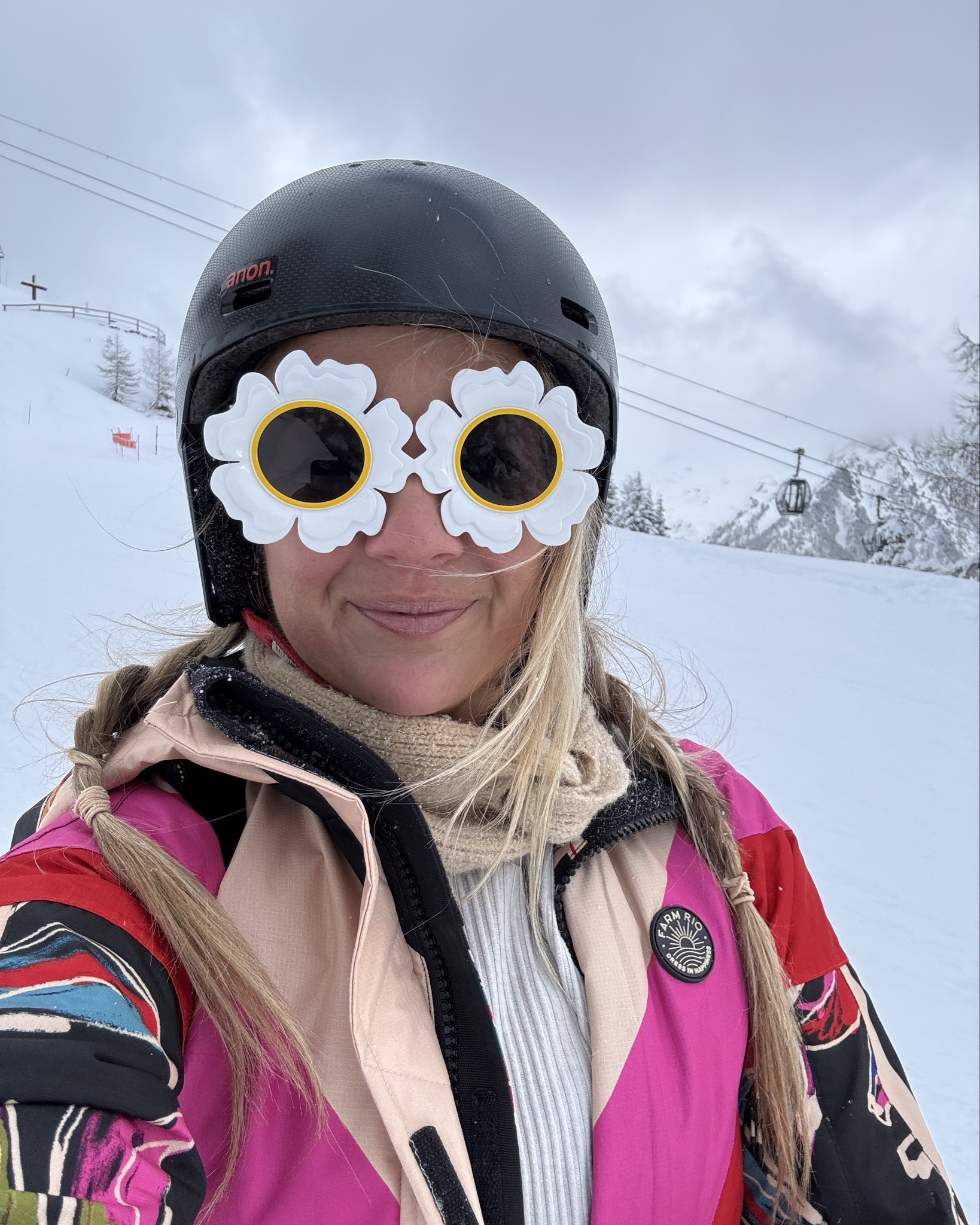 Ski season fun-sies! 🎿🪩🥂 Couldn’t find my exact puffer skirt or sweater but these are the vibe!