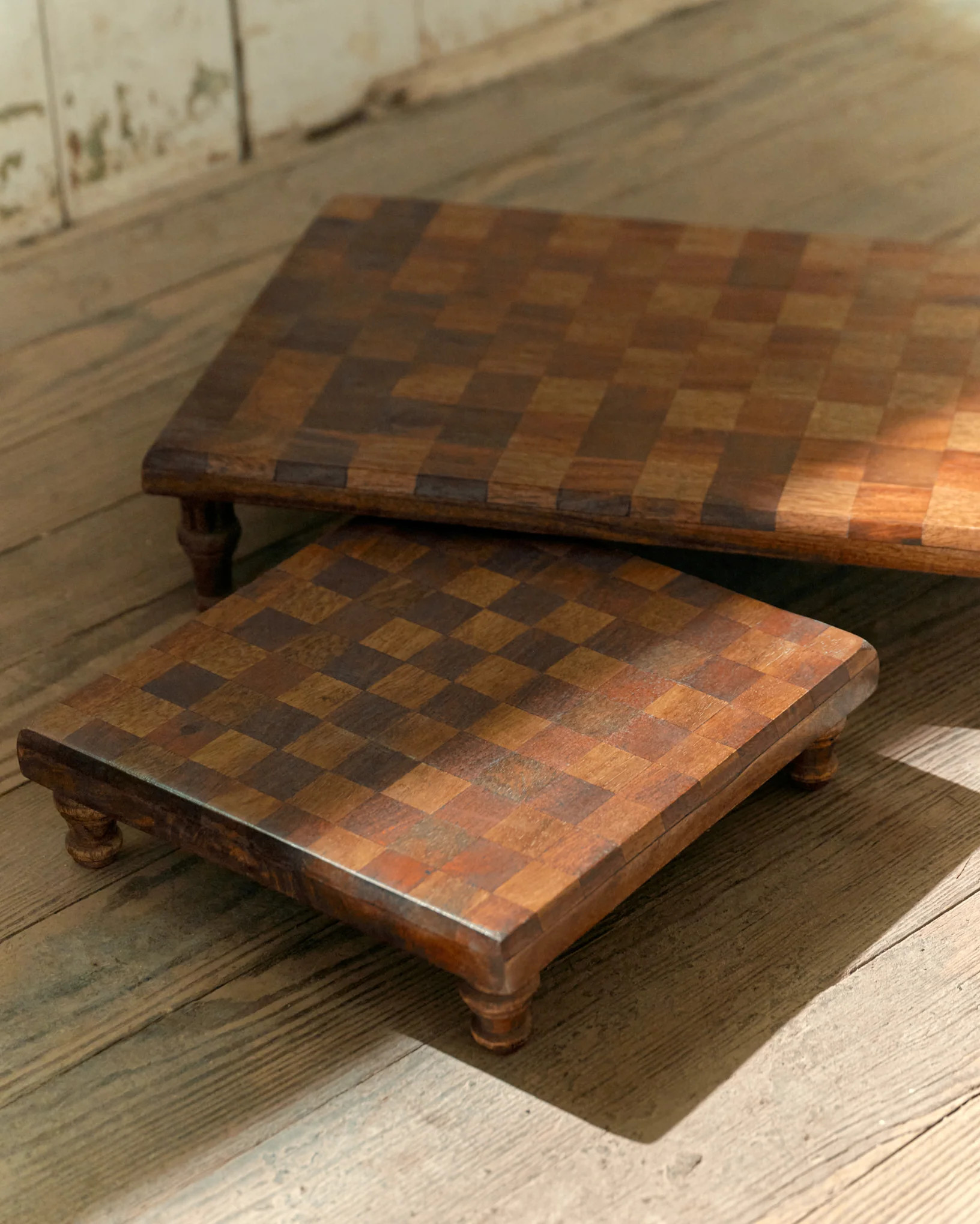 Checkered Wood Riser | Magnolia