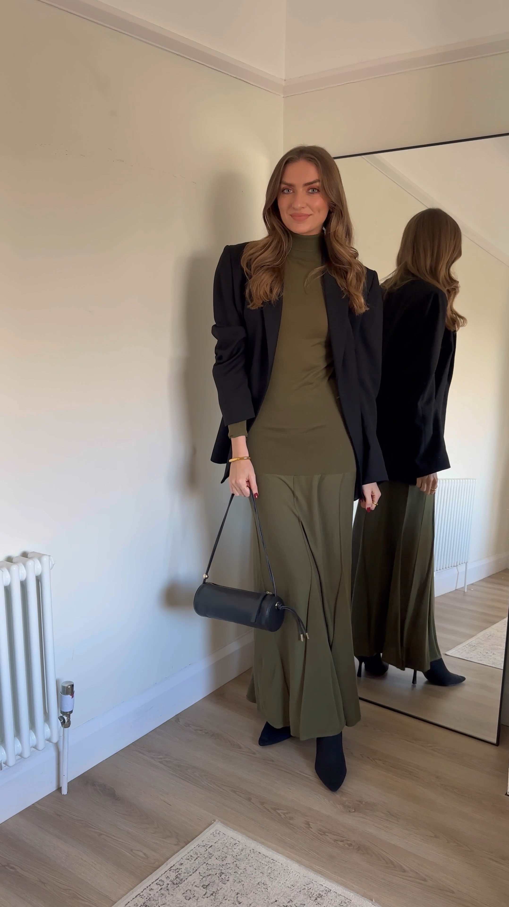 GRWM for my friend’s baby shower 💕 
Wearing an XS in the Karen Millen dress
I’m 5ft 6 
EMILY25 for an extra 25% off
ASOS boots 
& other stories leather bag 
Gold jewellery 




#LTKstyletip #LTKwinter #LTKCyberWeek