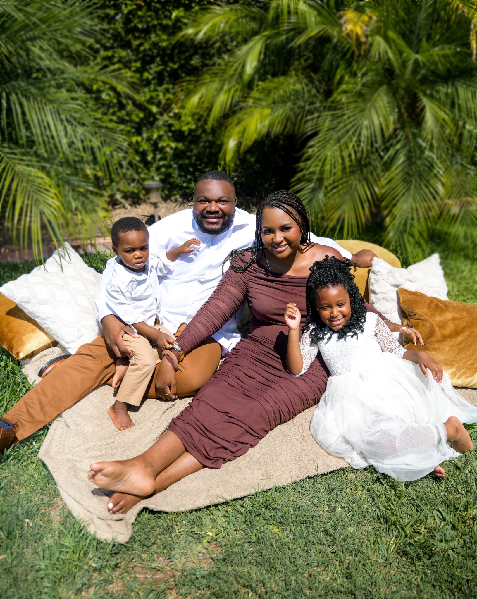 Family Photo Outfits. 

#LTKHoliday #LTKFamily #LTKSeasonal