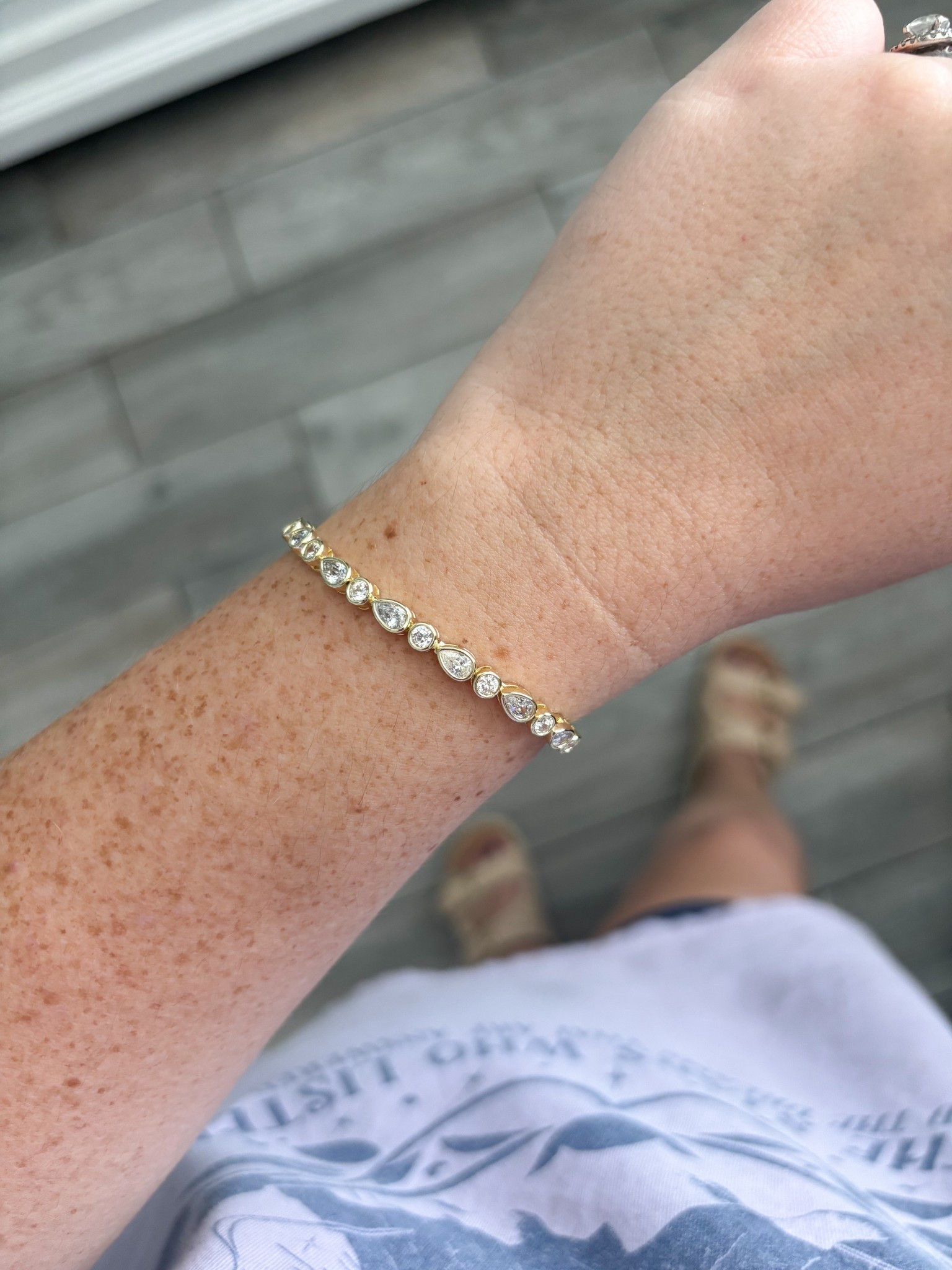 The Isla Tennis Bracelet from Melinda Maria is a favorite of mine. I've that it's easy to wear on its own or stand with other bracelets. 



#LTKGiftGuide #LTKStyleTip #LTKHoliday