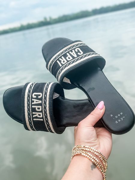 Sandals on sale for under $20 - super comfortable. Perfect for pool days and vacation 

#LTKSaleAlert #LTKFindsUnder50 #LTKSwim