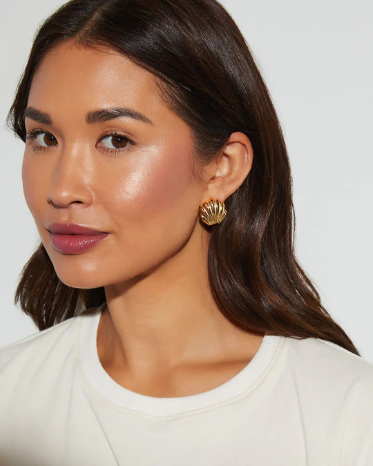 Mariselle Mini Shell Stud Earrings | VICI