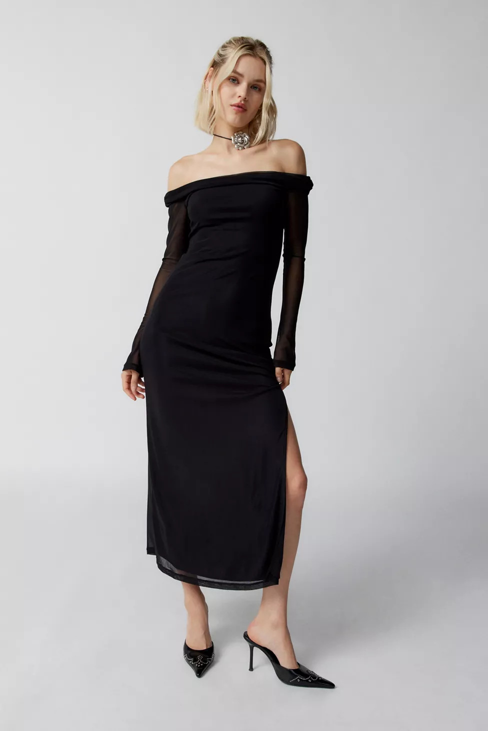 Motel Terra Mesh Off-The-Shoulder Midi Dress | Urban Outfitters (US and RoW)