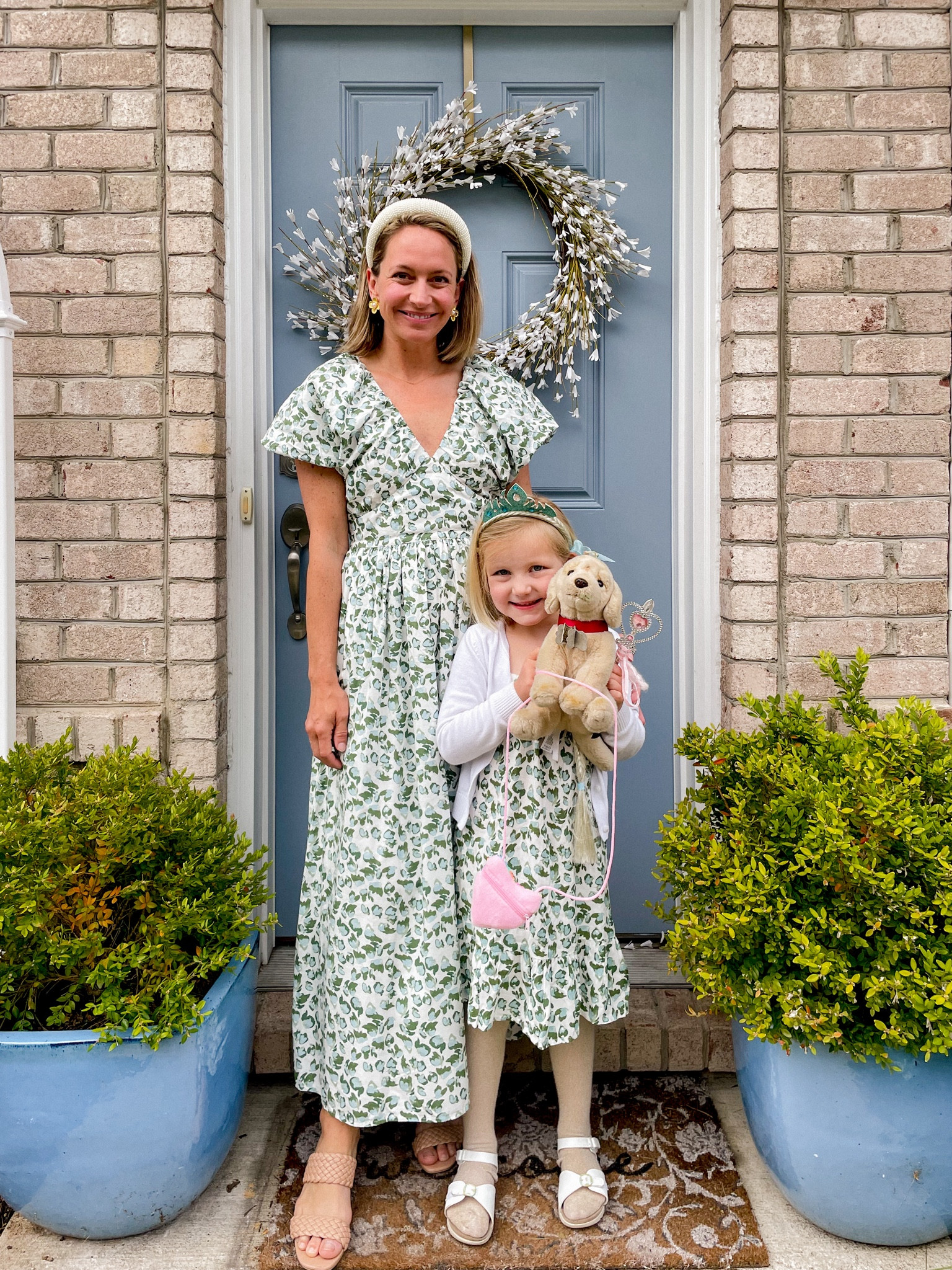 white christmas dresses Ivy Crown Dress – Mysabella Global main image 1