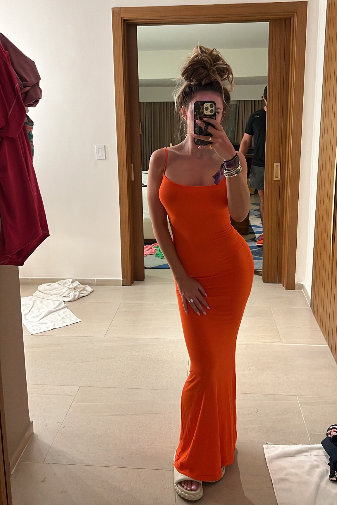 Skims lounge dress - small
Target slide sandals 

#LTKunder100 #LTKshoecrush #LTKtravel