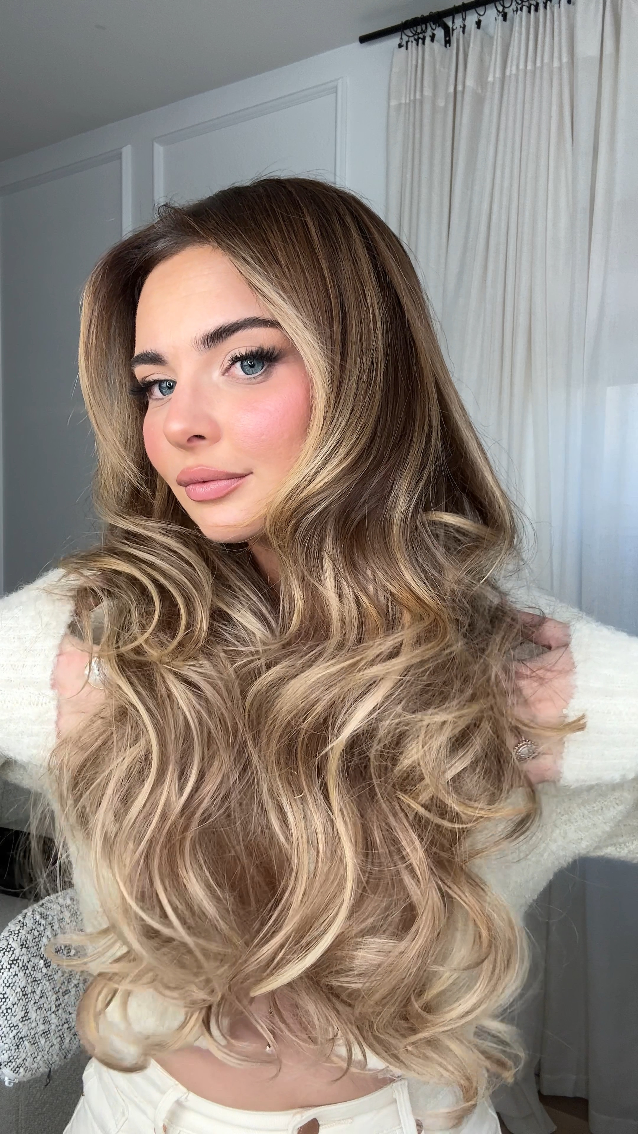 GRWM | extensions edition! This transformation is unreal!🫶🏻

The @bellamihair 20” Caramel Latte Rooted Highlight clip in extensions are an absolutely perfect match - and I LOVE the dimension, volume, and length these add to my hair! 

We created a voluminous holiday look using the #bellami 1.5” curler and alternated the direction of the curls to create a full, bouncy style. 

shop this look here on my @shop.ltk page 🫶🏻

Hair and makeup by my love @jackiemargotbeauty 🤍
.
.
.
#ad #bellami #bellamihair #bellamipartner #bellamiclipins #clipinhairextensions #hairextensions 

