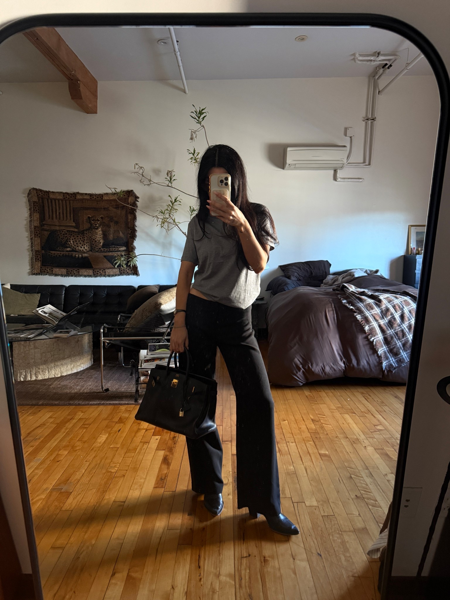 casual but chic

Slacks, low rise pants, low rise trousers, heeled boots, birkin

#LTKgrwm #LTKootd