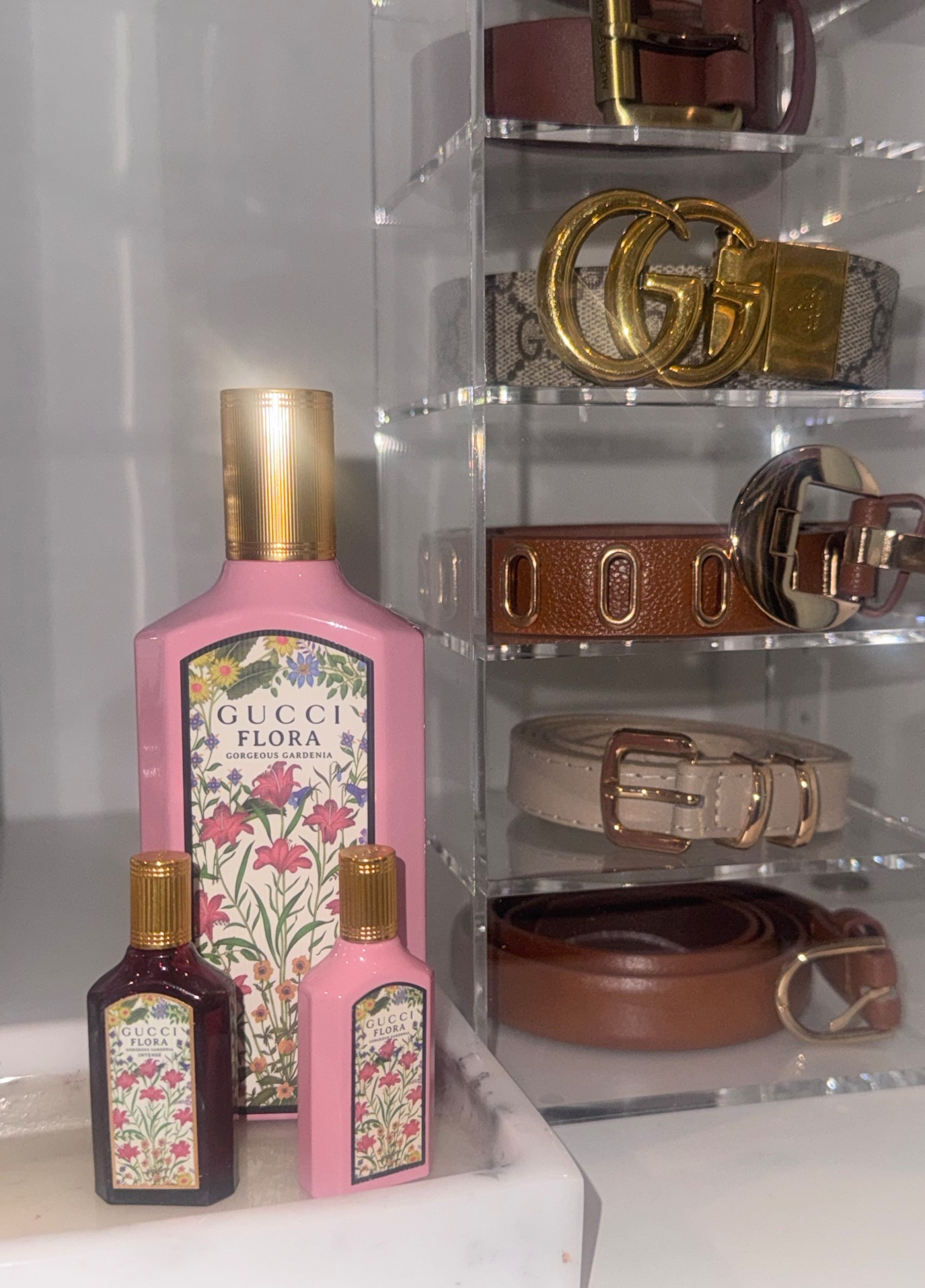 I’ve been searching for a scent that is light and beautifully me. Does that make sense? hehe No, but really, this is a beautiful perfume from #gucci and the best thing about it - it doesn’t give me a headache. I highly recommend it. 