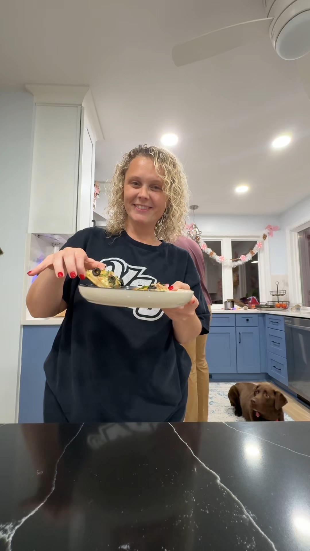 Mediterranean-style Ahi Flatbread for the win tonight 😋🌿
So simple, so fresh, and packed with protein thanks to Safe Catch Ahi Yellowfin Tuna! 🐟✨
Here’s the full recipe if you want to make it too:

✨ Ingredients:
• 1 pizza crust
• 1 can Safe Catch Ahi Tuna (undrained)
• ¼ cup tartar sauce (plus extra for dipping)
• ½ cup shredded mozzarella
• ¼ cup thinly sliced red onion
• ¼ cup black olives, halved
• ¼ cup arugula, thinly sliced
• 1 tsp red pepper flakes (optional)
• Salt + black pepper

✨ Tartar Sauce:
• ½ cup mayo
• 3 tbsp dill relish or diced dill pickles
• 1½ tbsp fresh dill (or 1½ tsp dried)
• 1 tbsp lemon juice
• 1 tsp whole grain mustard
• 1 tsp minced garlic
• Salt + pepper

✨ Instructions:

Mix all tartar sauce ingredients and refrigerate 30 minutes.

Preheat oven according to your crust’s directions.

Spread tartar sauce over the crust.

Flake the Safe Catch Ahi Tuna inside the can (do not drain!) and spread evenly.

Add mozzarella, onions, arugula, olives, and red pepper flakes.

Season, add parmesan if you’d like, and bake 8–12 minutes until bubbly.

Drizzle or dip with extra tartar sauce — enjoy! 😋

#LTKmomlife #LTKCyberWeek #LTKdayinmylife