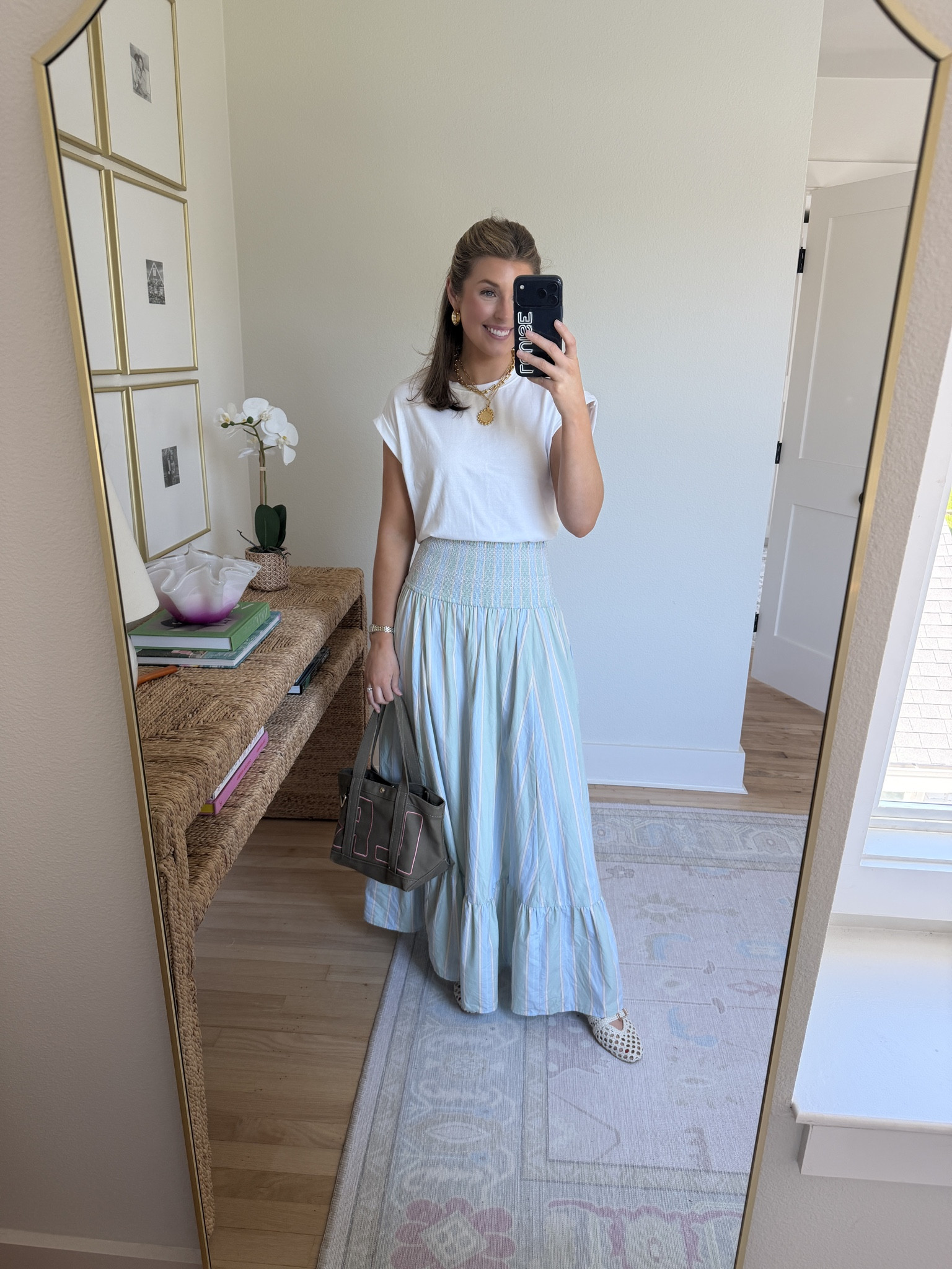 My favorite convertible dress! Styled here as a skirt! Wearing a S