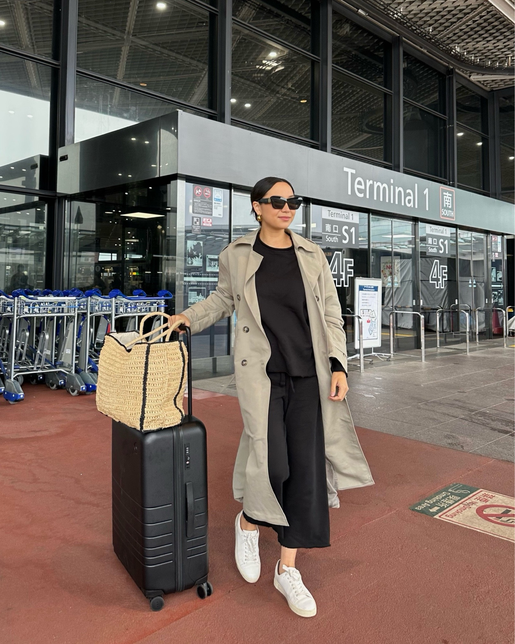 Travel/airport outfit [bump-friendly, 20 weeks]

Trench coat xs runs oversized 
Frank & Eileen Tokyo set xs, very bump friendly too 
Frye sneakers tts 
Monos suitcase medium 

#LTKStyleTip #LTKTravel