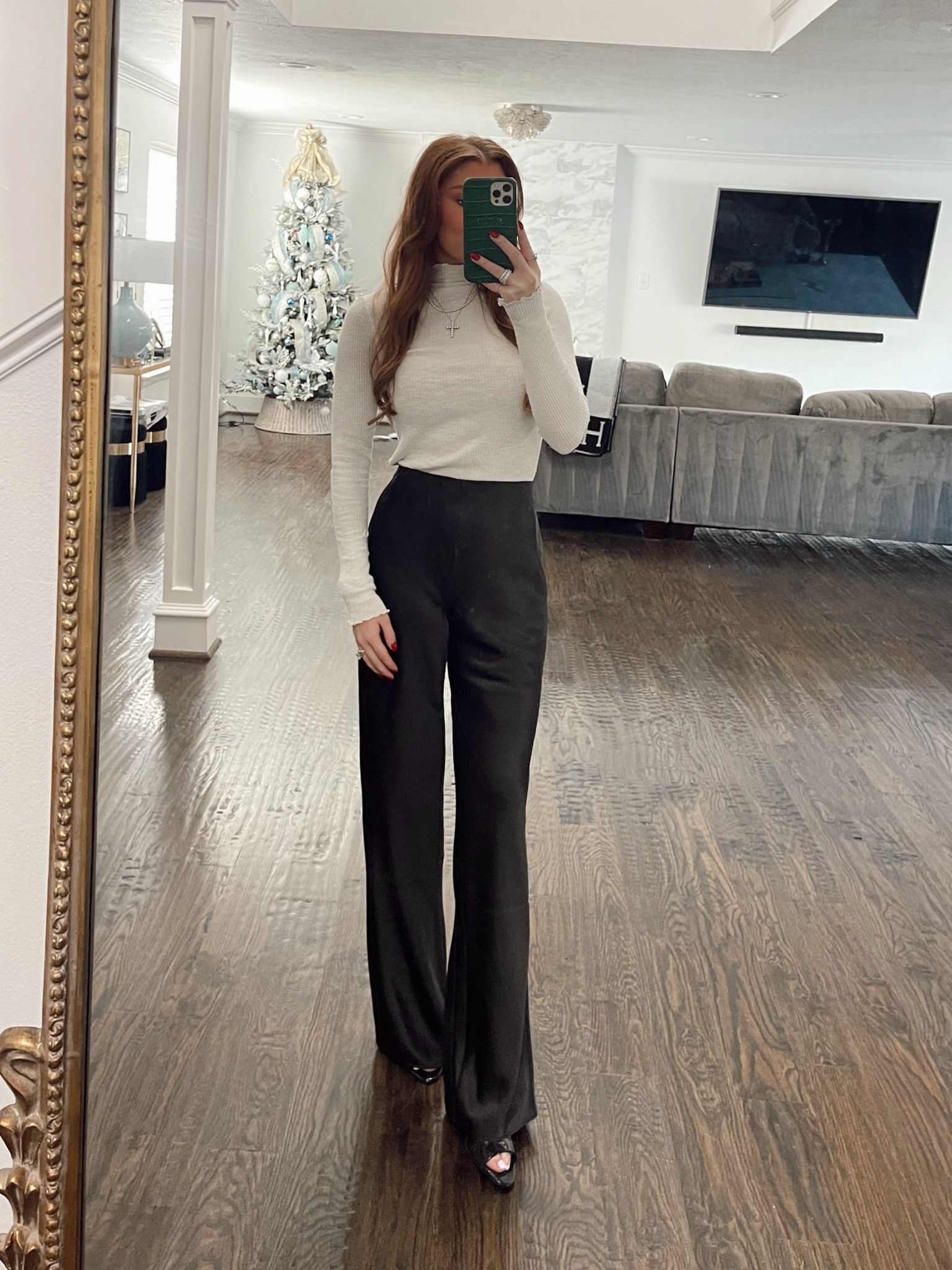 Friday outfit of the day! I think silk pants might be my new uniform 

#LTKWorkwear #LTKStyleTip #LTKSeasonal