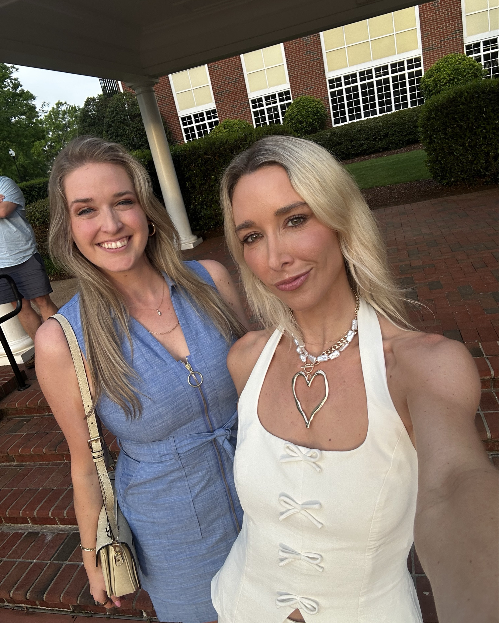 White chunky pearl necklace, comes as a set ! Gold and pearl jewelry ✨ 

#LTKFindsUnder100 #LTKWedding #LTKGiftGuide