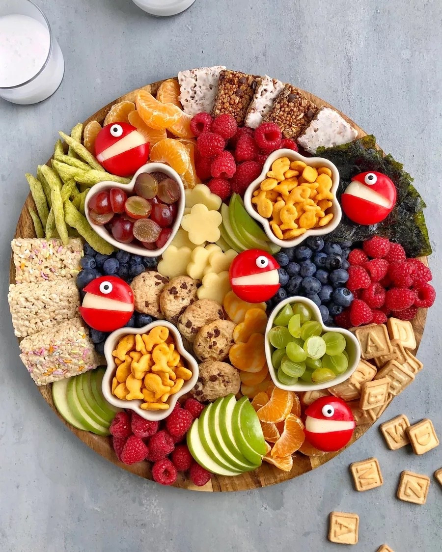 Back to school board. This round board is slightly bigger than the crate and barrel one. It’s about 14in, but you could definitely use the 12in one too. Cookie cutters are my favorite for cutting fun shapes on kids boards

#LTKStyleTip #LTKHome #LTKSeasonal