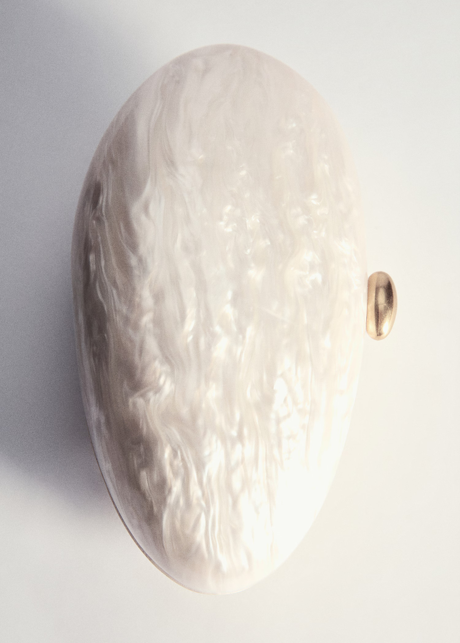 Pearl-effect clutch bag - Women | MANGO United Kingdom | MANGO (UK)