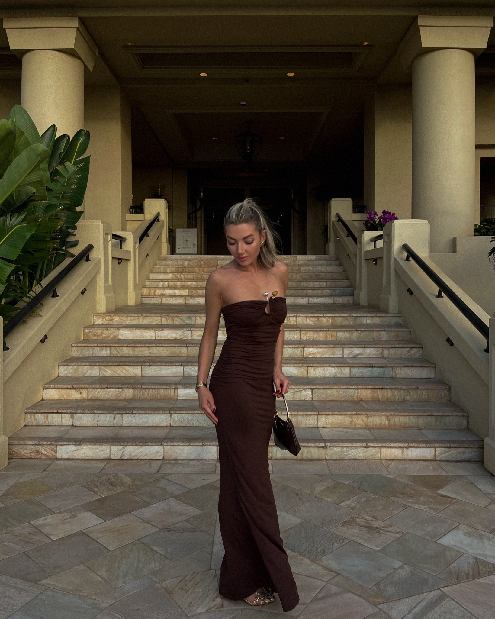 The perfect brown dress to wear to date night, as a wedding guest, etc! 

Formal dress, wedding guest dress, resort wear 

#LTKSeasonal #LTKWedding