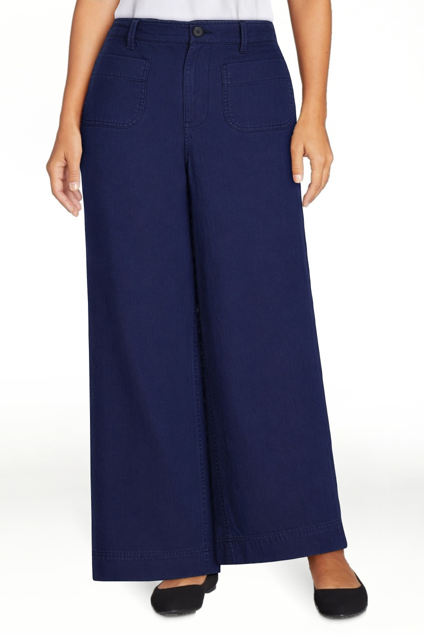 Free Assembly Women's and Women's Plus Cropped Pants with Patch Pockets, 26" Inseam, Sizes XS-4X | Walmart (US)
