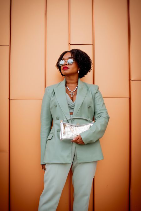 Mint Green Styled
Mint Blazer: Zara (Old)
Mint Top: Amazon (Small)
Mint Pants: Zara
Silver Shoes: Aldo_Shoes (Old)
Silver Bag: BrandonBlackwood
Red Lip: The Lip Bar (Bawse Lady)
Sunnies: #Thrifted

#LTKitbag #LTKstyletip