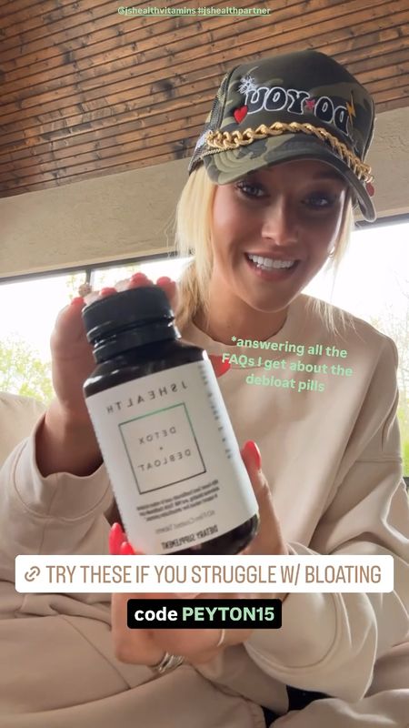 Detox & Debloat Pills / 15% off SITEWIDE w/ my code: PEYTON15

•I take once per day (or as needed)
•does not make you 💩
•great for travel
•no harsh side effects 

#LTKbeauty #LTKfindsunder50 #LTKtravel