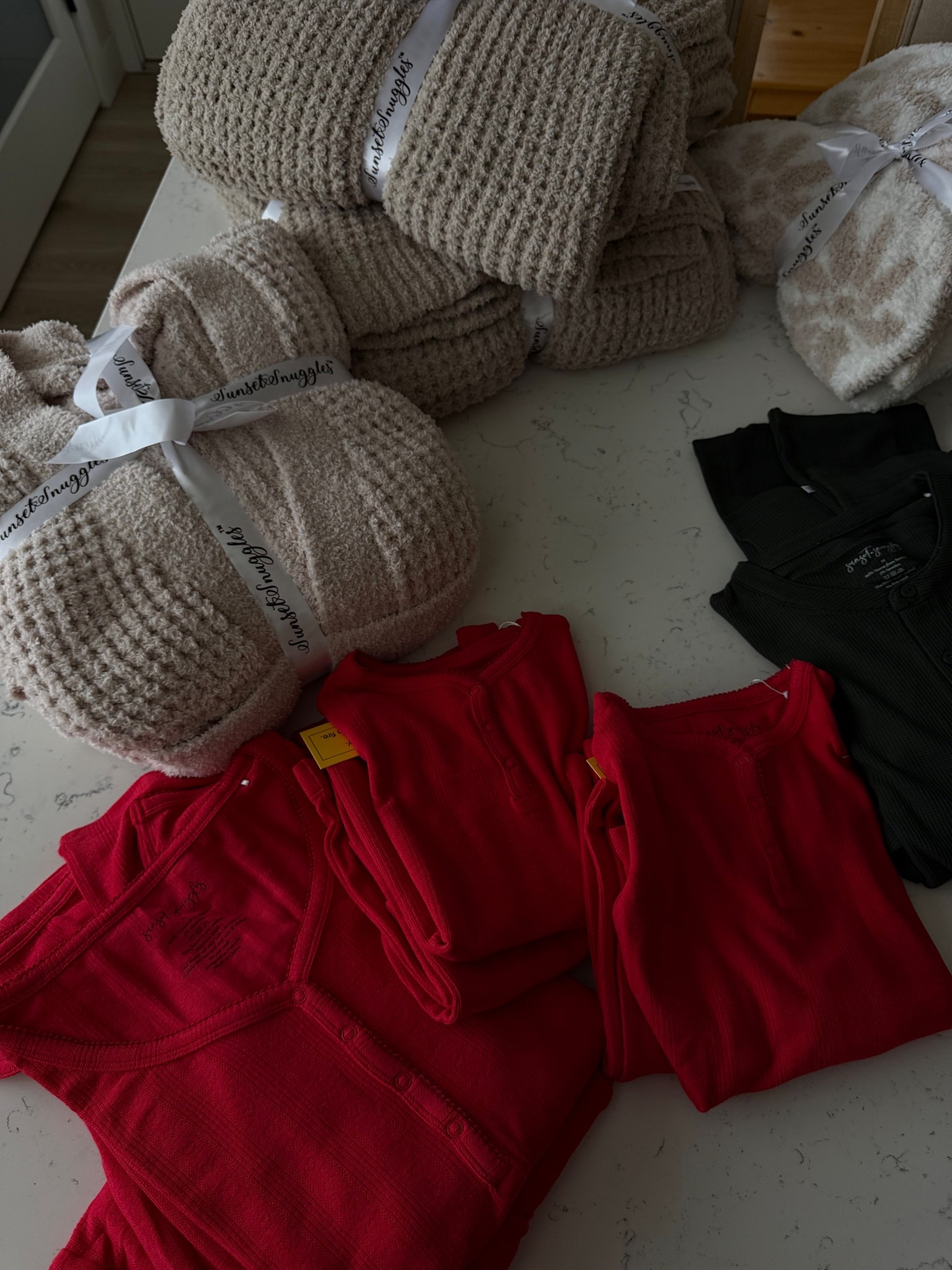 The coziest blankets and pjs 

Code NIC20