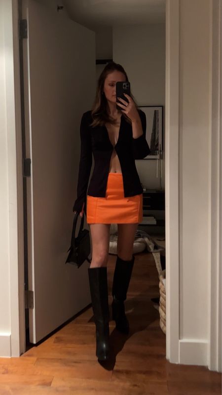 Black and orange outfit 

#LTKshoecrush #LTKSeasonal