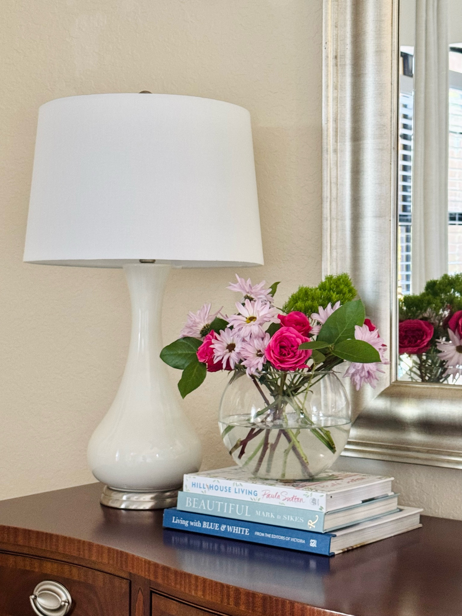 I love creating beautiful vignettes throughout my home, using coffee table books! 🩵🤍🌷

Home Decor| Spring Decor | Spring Vignettes | Spring Centerpiece #amazonhome 

#LTKSeasonal #LTKFindsUnder50 #LTKHome #LTKStyleTip