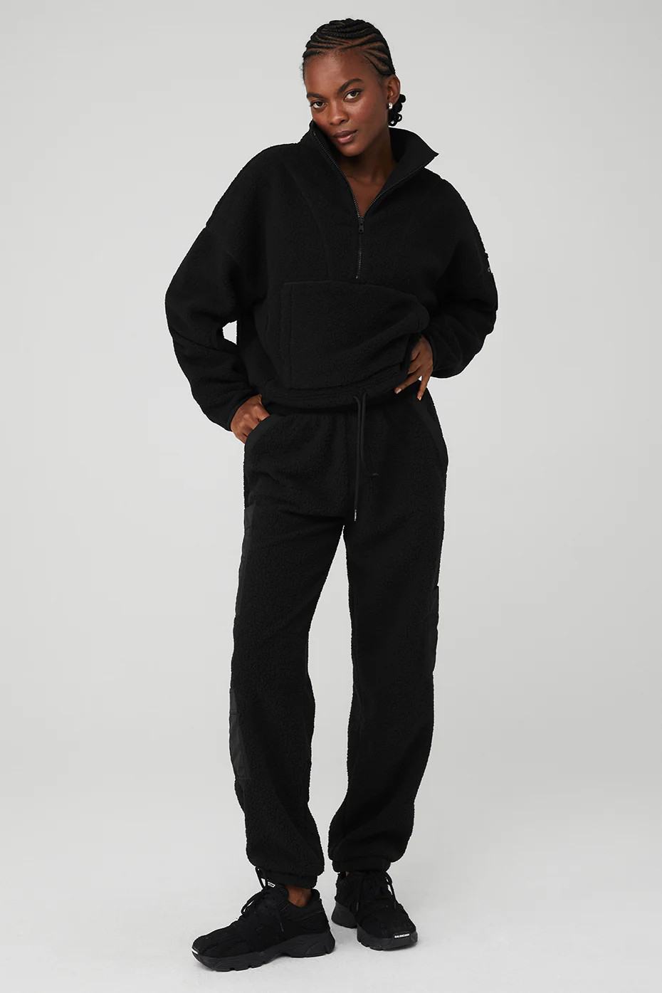 Micro Sherpa Cozy Cabin Half Zip Pullover & Micro Sherpa High-Waist Solstice Sweatpant Set | Alo Yoga