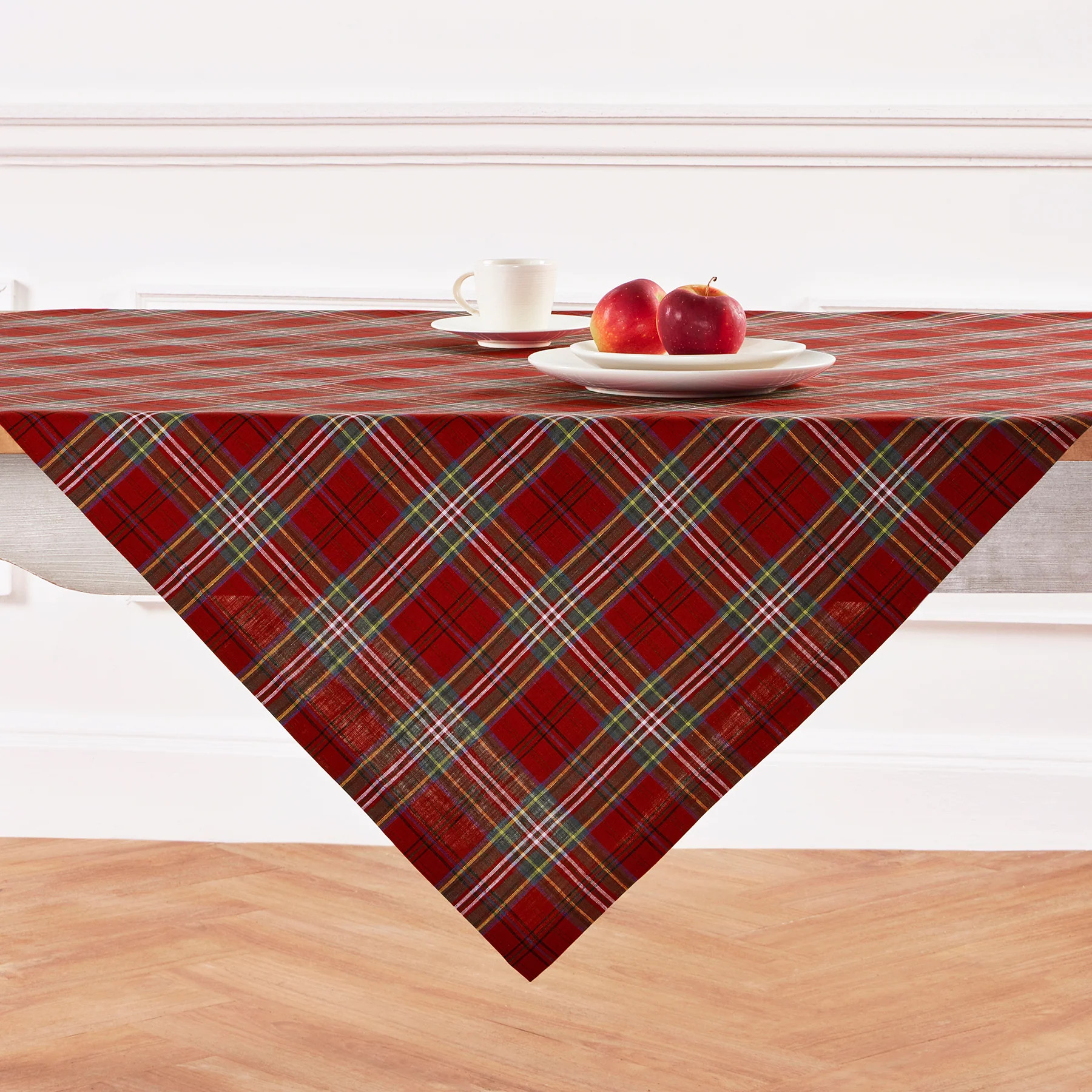 Classic Tartan Plaid Table Throw | Solino Home