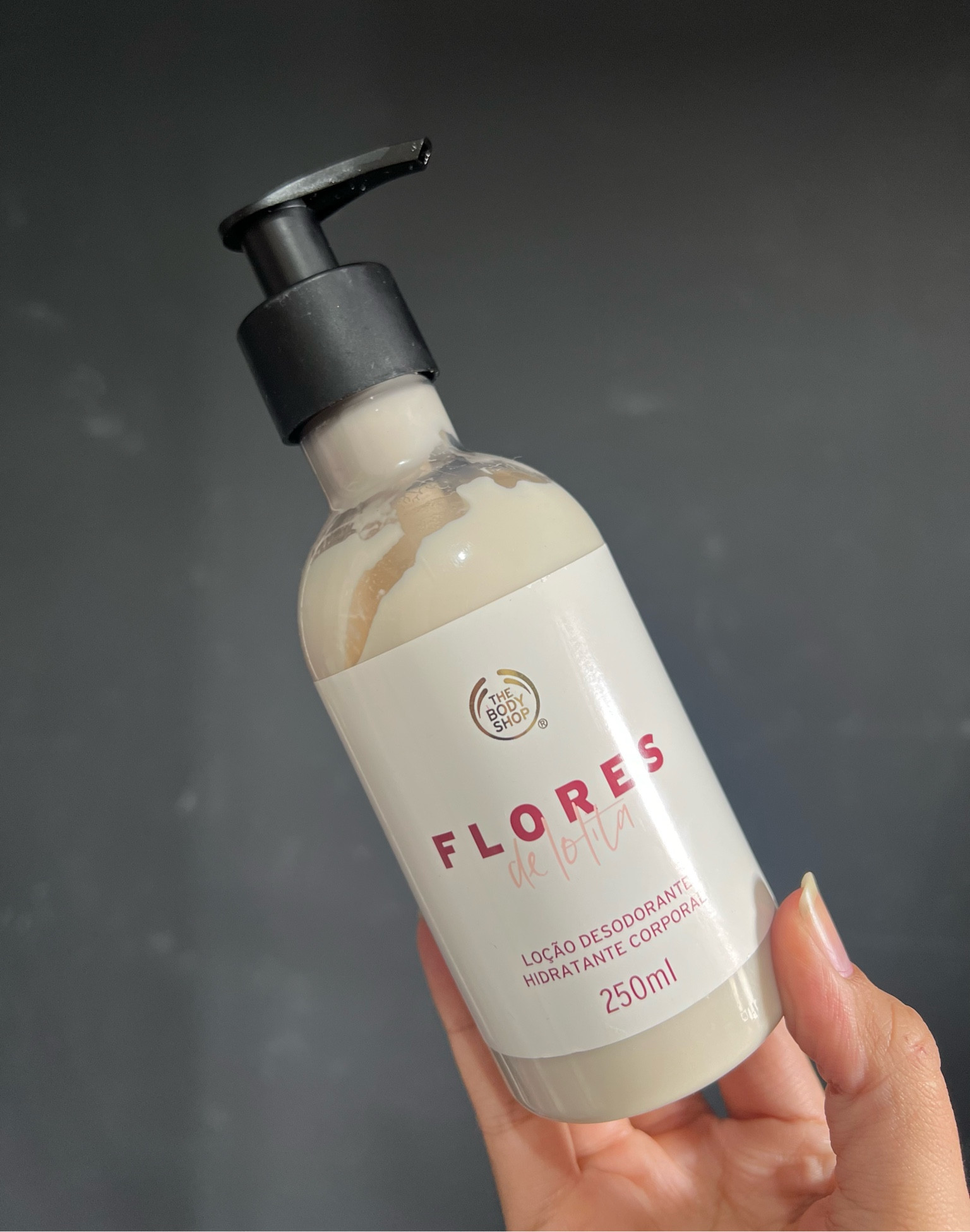 Loção desodorante hidratante corporal, com 24h de hidratação, textura leve e de fácil absorção. Com fragrância floral frutal irresistível!

#LTKhome #LTKbrasil #LTKbeauty